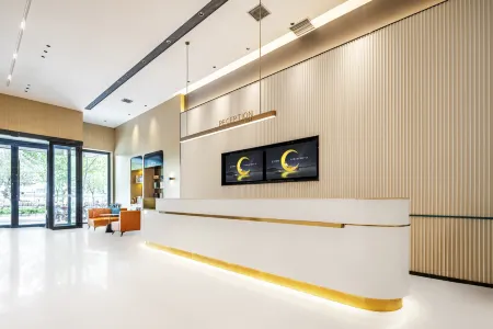 City Comfort Inn Hotel (Yining Shanghai Town Airport) Отели рядом со станцией Yining Railway Station