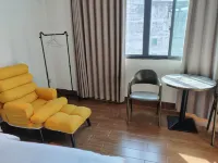 허펑위안 홀리데이 호텔