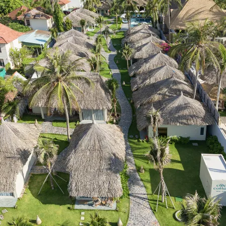 Coco Cottage Beachfront Resort Отели рядом с достопримечательностью «Центральный пляж Муйне»