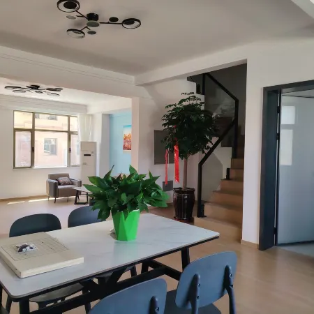 Huajun Ruyuan Homestay 투루판 호텔