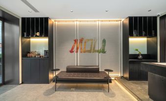 moli hotel(Madianqiao Jiandemen Subway Station)