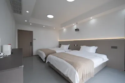 Light Luxury · Haitian One-color Sea View Hotel Hotel dekat Gaogongdao Fishing Port