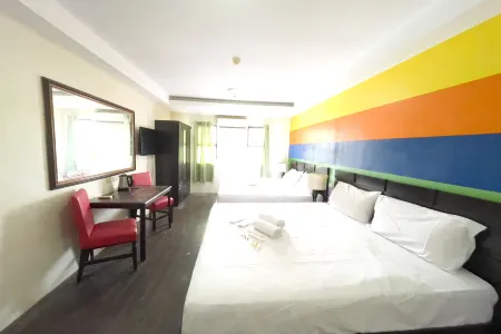 Fave Hotel Angeles City formerly Hotel America Отели рядом с достопримечательностью «Филдс-авеню»