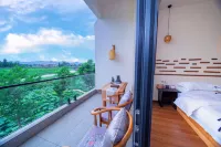 FIoating Life Dream Lake View Homestay