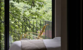 Yushan · Artistic conception | MistPeak ·  Mountain Language Tracing Stay (ZheBeida Canyon Branch)