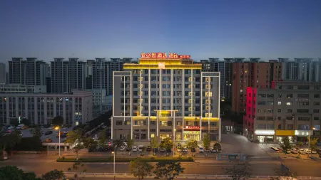 Ibis Hotel (Rt-Mart Store, Nanli Road, Huaibei)