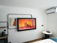 Haiman Hotel Hotels near Huai Khwang