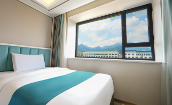 Taishan Panoramic View Boutique Hotel (Near Dai Temple & Mount Tai)