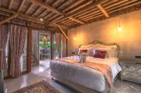 The Kharma Villas Yogyakarta - Parvekkeita