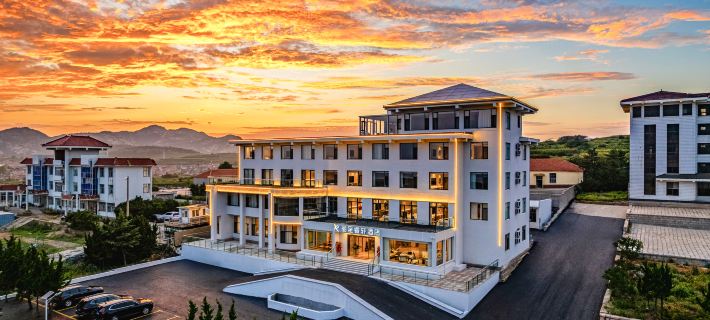 Rongcheng Chengshantou Xixiakou Zoo Rezen Select Hotel Отели в г. Жунчэн