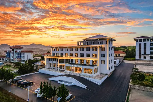 Rongcheng Chengshantou Xixiakou Zoo Rezen Select Hotel