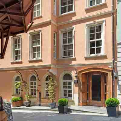 Meroddi Pera Flats Hotel Exterior