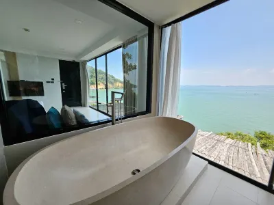 8IK88 Resort Hotels near Koh Naka Yai