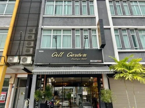 Collection O Malacca Near St John's Fort Formerly Gill Garden