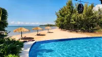 Nataya Round House Coral Bay Resort - Beach