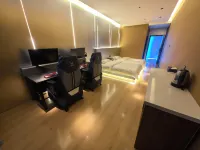 Lvliang Keman E-Sports Hotel - balcony