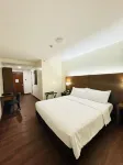 Pearl Lane Hotel - Newly Renovated