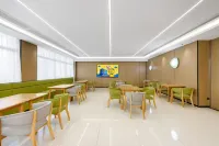 Super 8 Hotel (Yangzhou Jiangdu Longchuan Plaza)