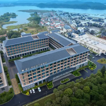 Giorgio Morandi Hotel (Yimeng Mountain Mengtong Wonderland Resort Branch)