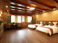 Aba Prefecture Barkam Jiarong Yaqin Homestay Hotels in Barkam