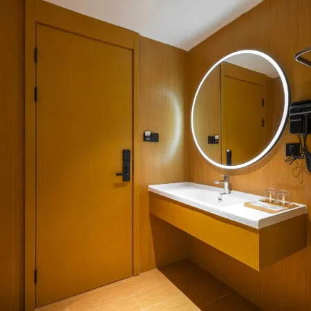 Aifei Intercity Hotel (Ma'anshan Golden Eagle Shopping Center)