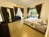 Happy House @ Casa Seaside Rayong Hotel di Taphong