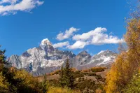 Xunguang Yuegui · Snow Mountain Secret Boutique Stay (Mount Siguniang Scenic Area)