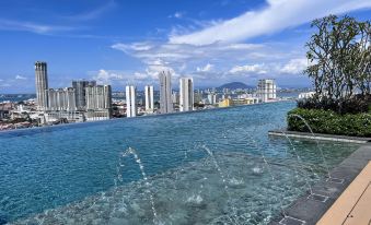 Georgetown Beacon Executive Suite 9-10pax | Amazing SkyPool