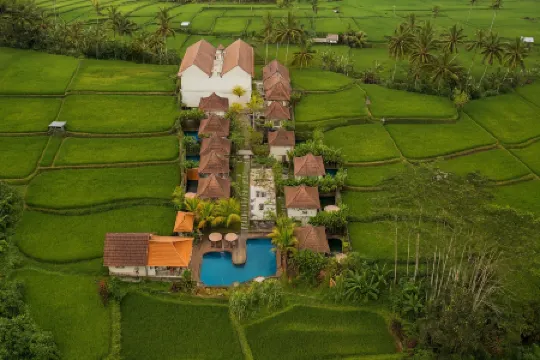 Tanta Escape Отели рядом с достопримечательностью «lapangan ume saraseda»