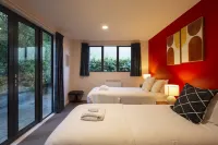 Central Home | Lake Views | 3 Bedrooms | WIFI - 빌라
