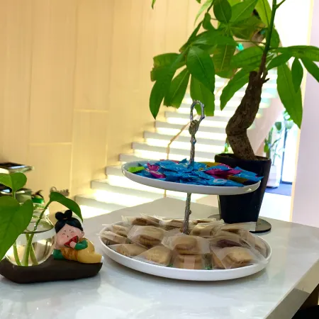 Chaoyang Blue Lotus Hotel (Chaoyang Avenue)