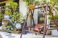 Changsha April 3 Mountain View Terrace Homestay (Yuelushan Hunan University) Hotels near Tomb of Yu Zhimo