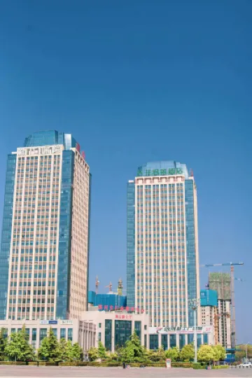 Gujing Junlai Hotel (Luhe Convention & Exhibition Center)