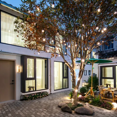 Hongcun Scenic Area Zhishu B&B