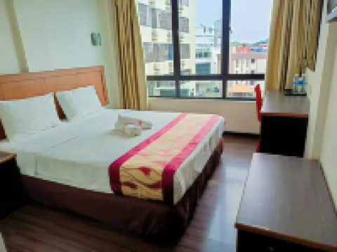 New Palace Inn (Formerly known as 101 Hotel)