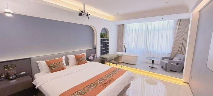 L Intelligent Hotel Hotels in Weinan