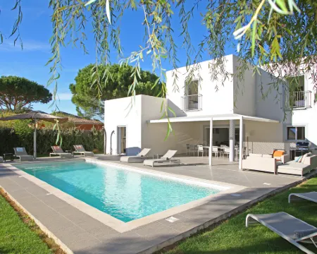 Domaine Villas Mandarine Private Pools & Spa Hoteles en Calvi