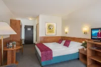 Hotel Am Moosfeld - Kitchens
