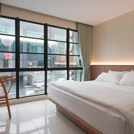 Green Hotel