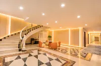 Yidu E-sports Business Hotel (Pinghu Wuyue Plaza Donghu Scenic Area)