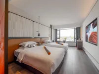 DoAland V Hotel (Kaifeng Qingming Riverside Landscape Garden Drum Tower Square Branch)
