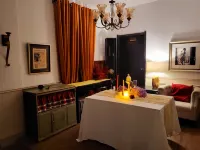 HOMESTAY  (Shenyang Middle Street Forbidden City)