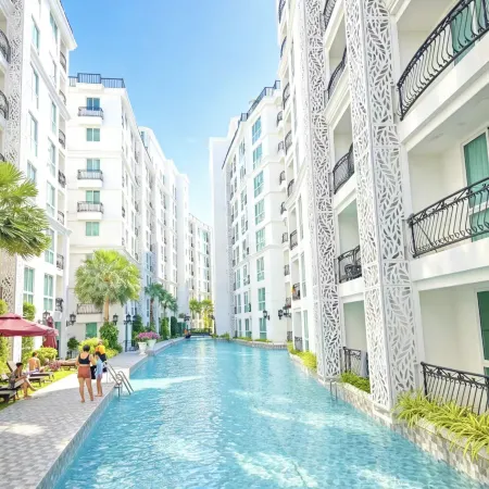 Olympus Downtown Pattaya Condo Near Walking Street