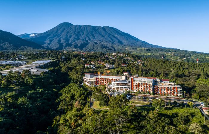 Pesona Alam Resort & Spa