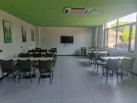 GreenTree Inn Express Hotel (Jinan Zhangqiu Qingzhao Convention and Exhibition Center)