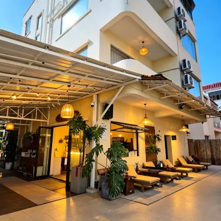SAND INN Отели рядом с достопримечательностью «Кичонг Бич»