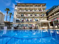 Saygılı Beach Hotel & All Inclusive Hotels near Kumkoy