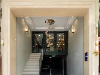 Little Charm Boutique Hotel Hoteles cerca de Lago Trúc Bạch