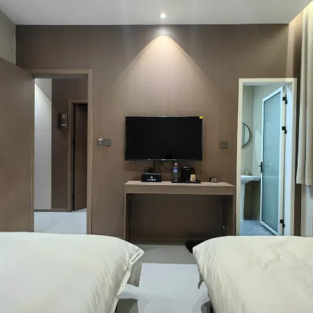 Juancheng Yijia Hotel