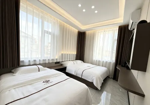 Arxan Shanyunjian Homestay (Shengquan Square) - Homestays